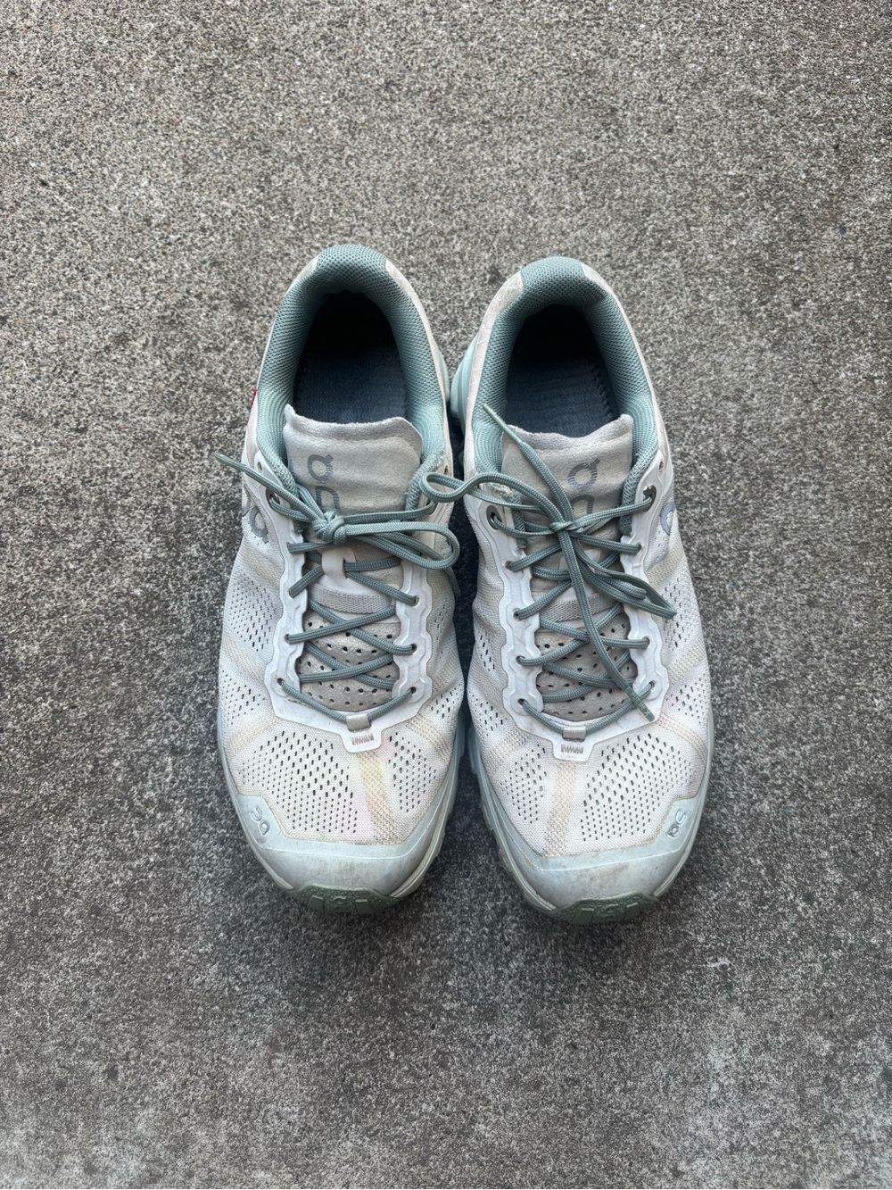 OnCloudventure Trail Running Shoe - Women's Size 8 (White/Moss)
